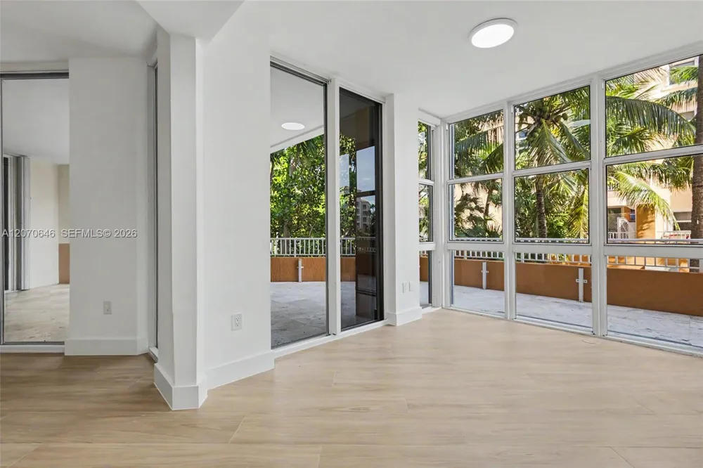 731 Crandon Blvd #208 Key Biscayne, FL 33149