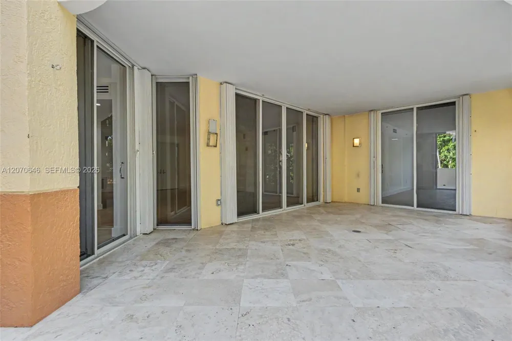 731 Crandon Blvd #208 Key Biscayne, FL 33149