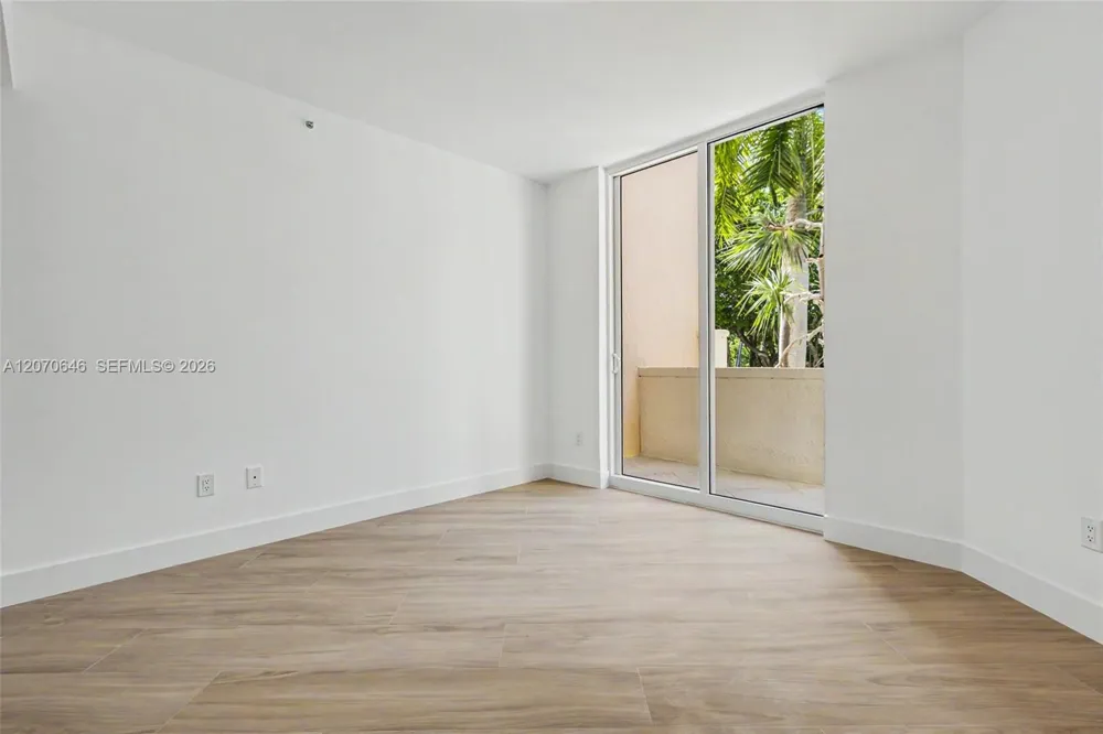 731 Crandon Blvd #208 Key Biscayne, FL 33149