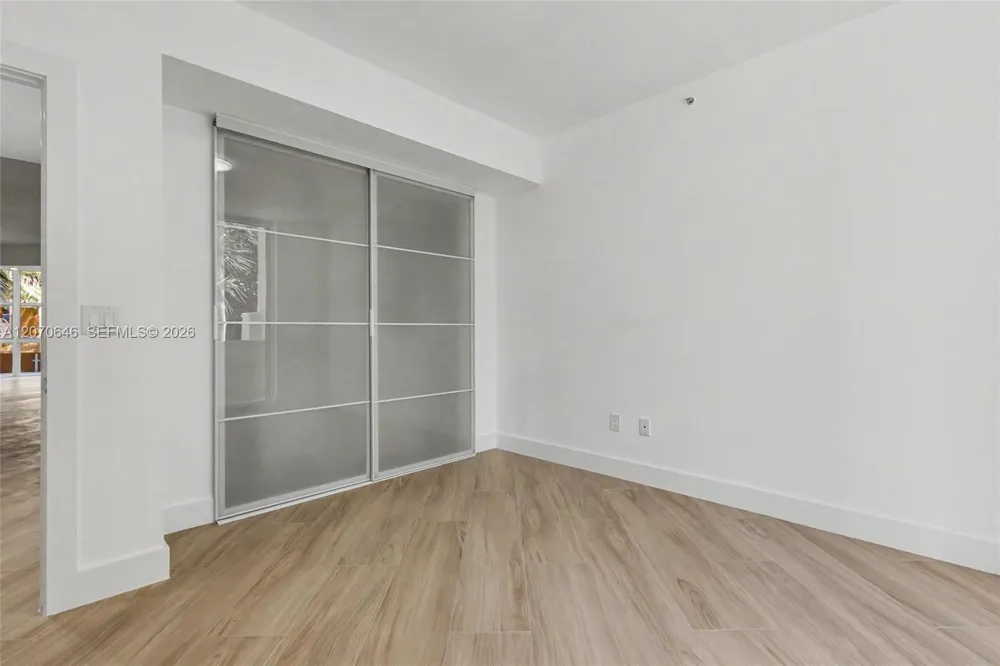 731 Crandon Blvd #208 Key Biscayne, FL 33149