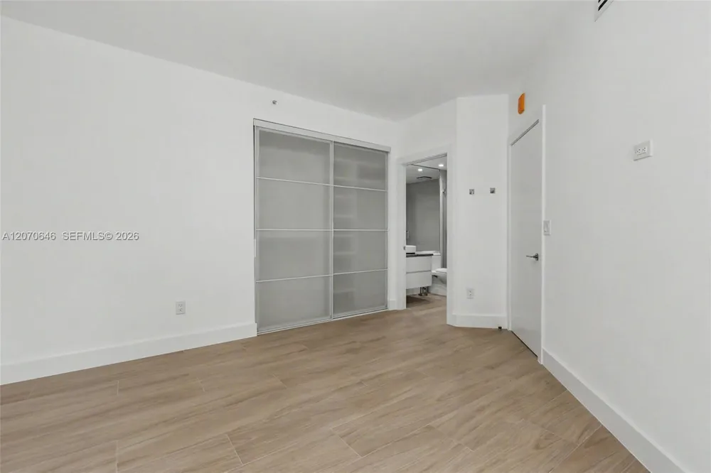 731 Crandon Blvd #208 Key Biscayne, FL 33149