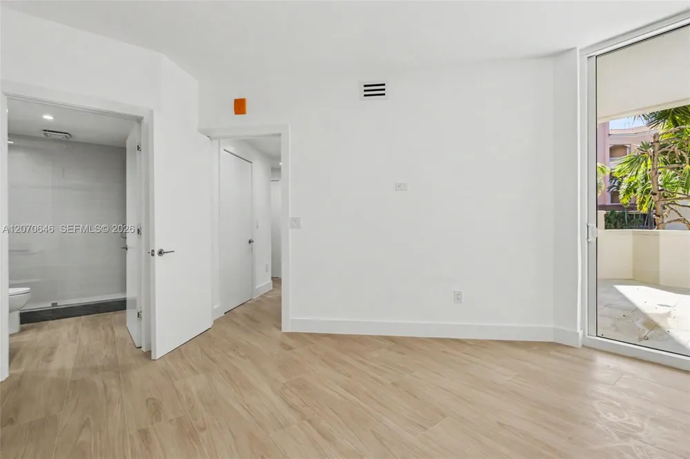 731 Crandon Blvd #208 Key Biscayne, FL 33149