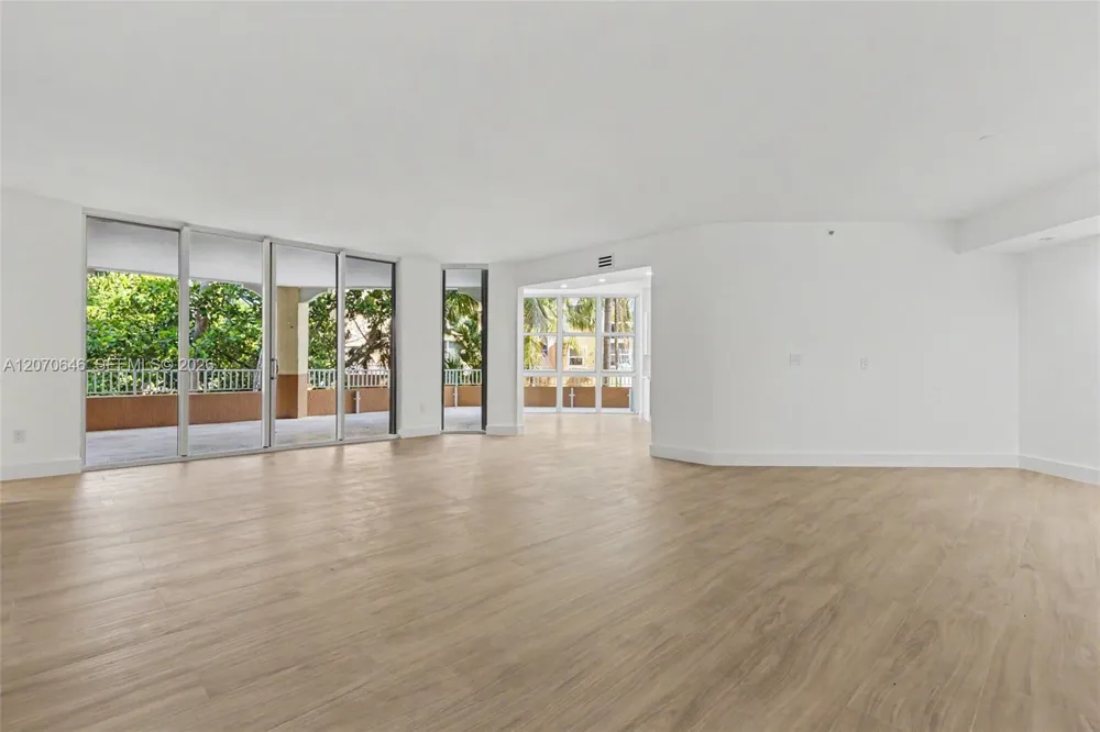 731 Crandon Blvd #208 Key Biscayne, FL 33149