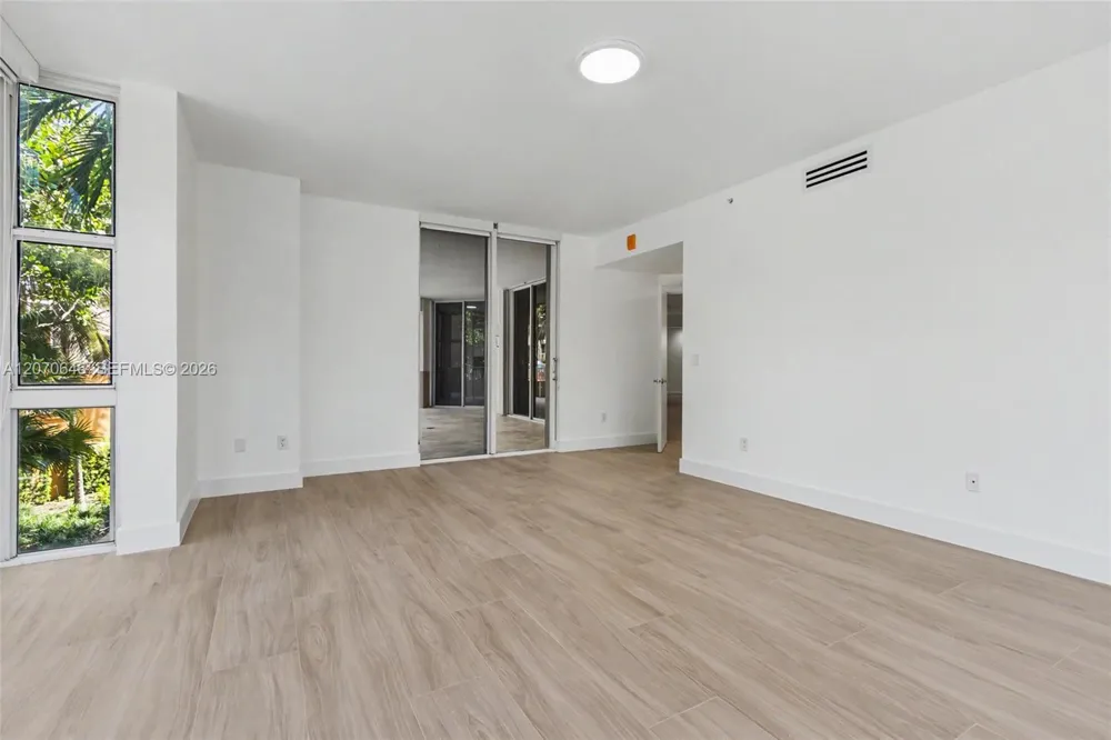 731 Crandon Blvd #208 Key Biscayne, FL 33149