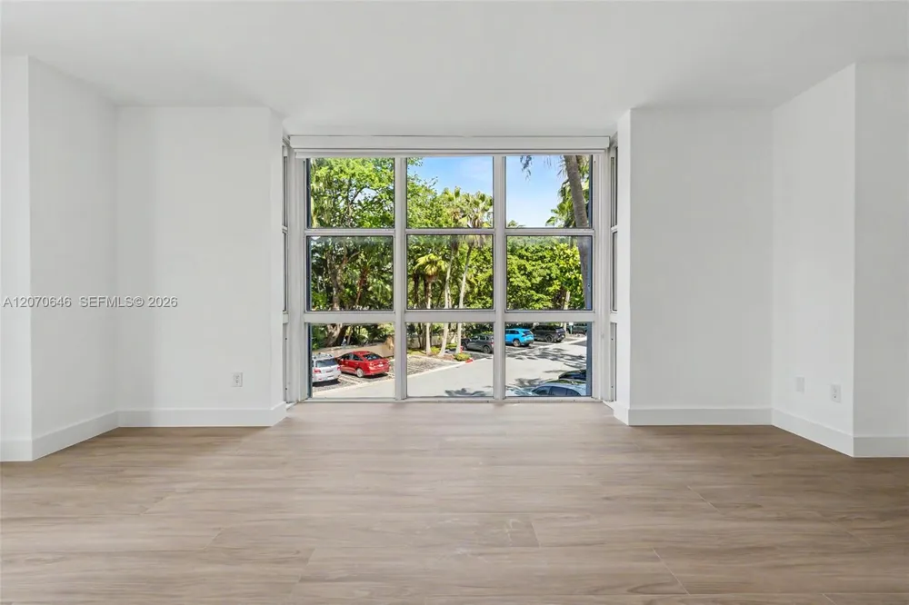 731 Crandon Blvd #208 Key Biscayne, FL 33149