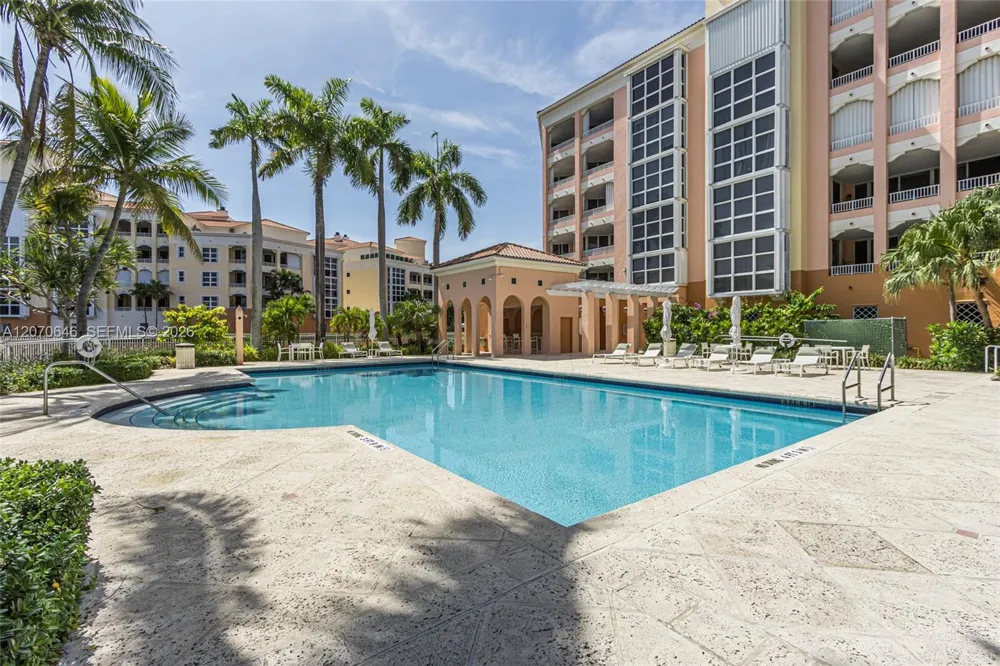 731 Crandon Blvd #208 Key Biscayne, FL 33149