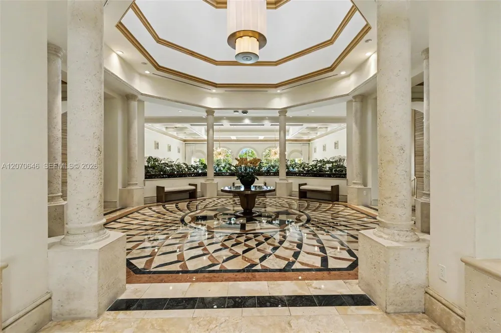 731 Crandon Blvd #208 Key Biscayne, FL 33149