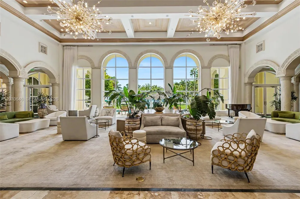 731 Crandon Blvd #208 Key Biscayne, FL 33149