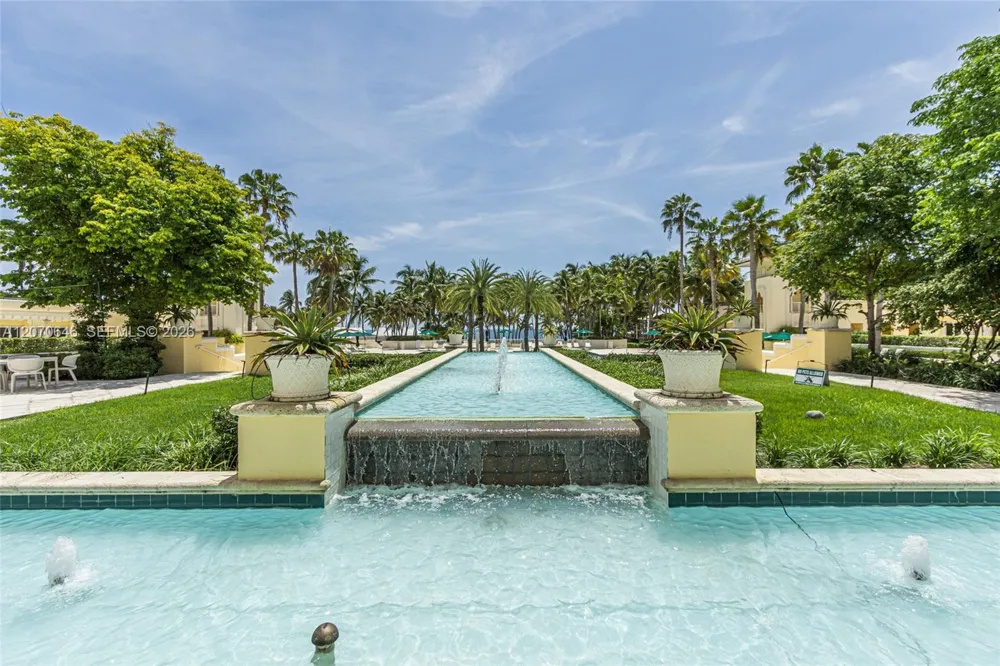 731 Crandon Blvd #208 Key Biscayne, FL 33149