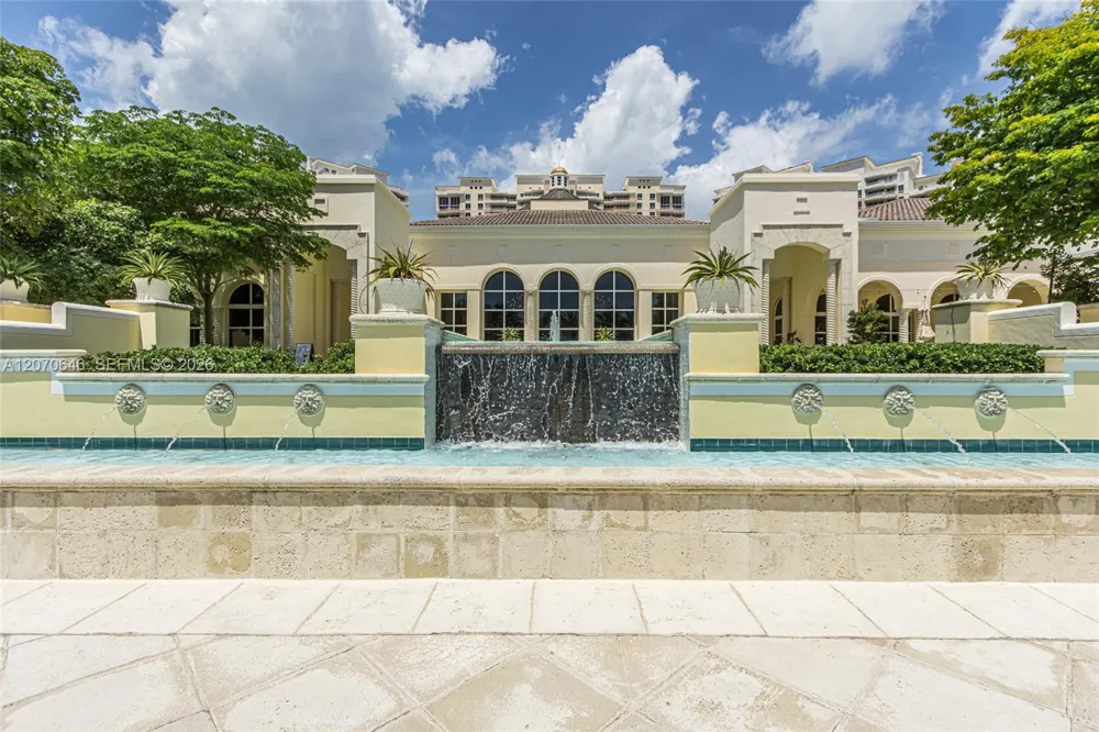 731 Crandon Blvd #208 Key Biscayne, FL 33149