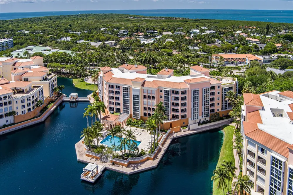 731 Crandon Blvd #208 Key Biscayne, FL 33149
