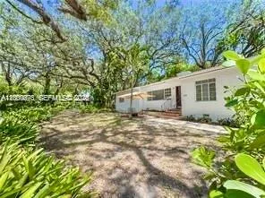 400 NE 86th St #400 El Portal, FL 33138