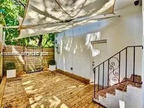 400 NE 86th St #400 El Portal, FL 33138
