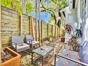 400 NE 86th St #400 El Portal, FL 33138