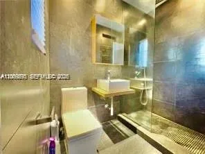 400 NE 86th St #400 El Portal, FL 33138