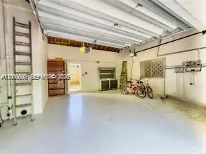 400 NE 86th St #400 El Portal, FL 33138