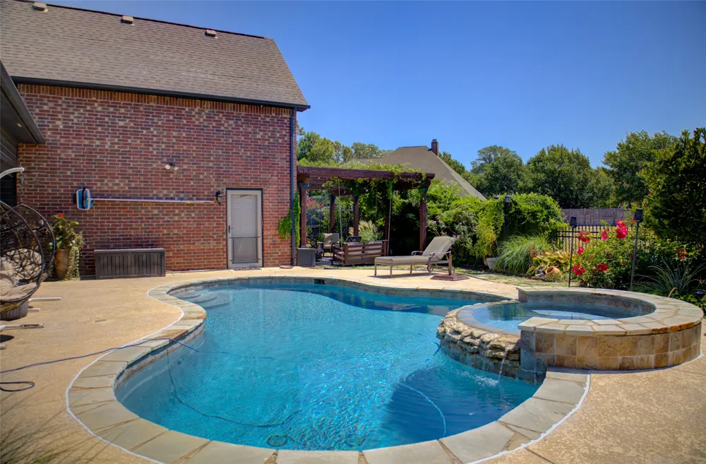 7909 E Commercial Street Broken Arrow, OK 74014