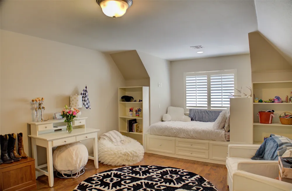7909 E Commercial Street Broken Arrow, OK 74014