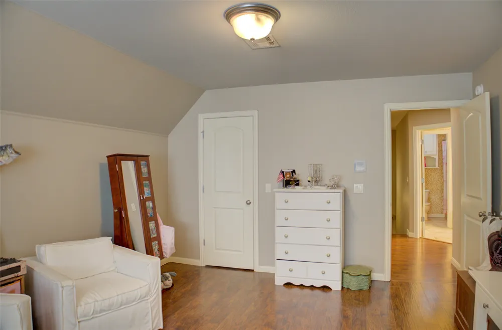 7909 E Commercial Street Broken Arrow, OK 74014
