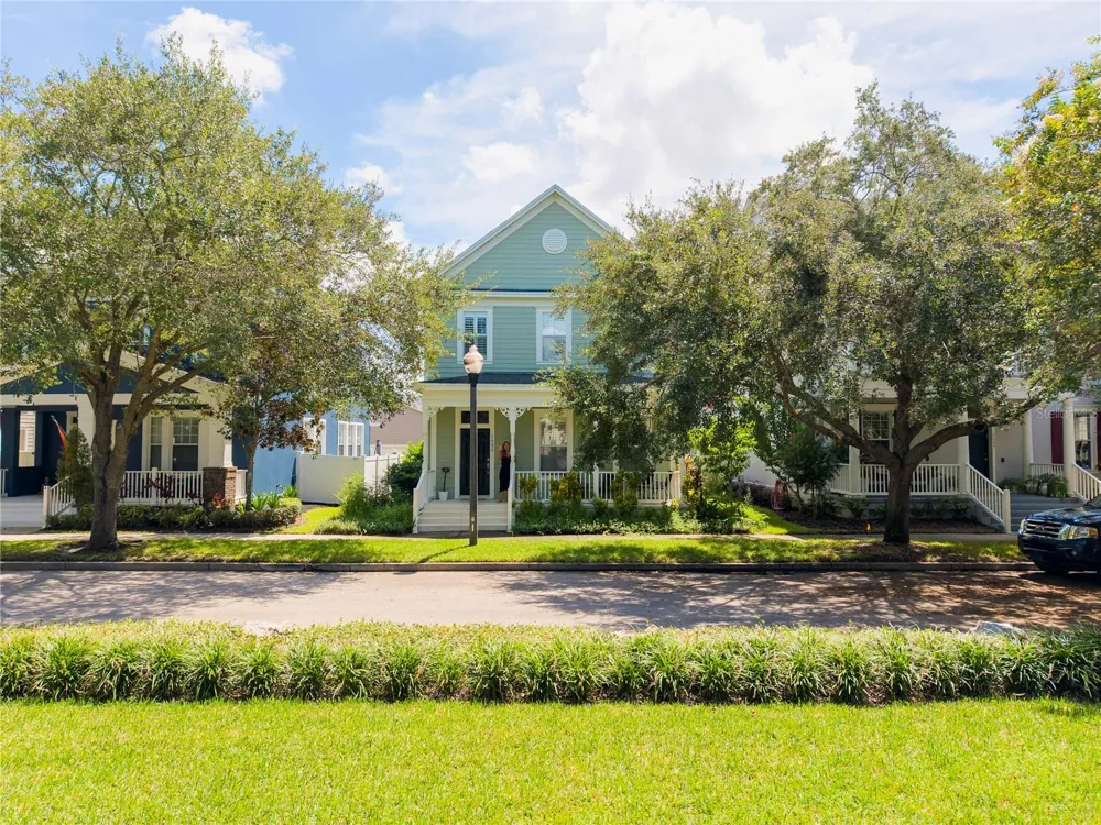 1555 HANKS AVENUE Orlando, FL 32814