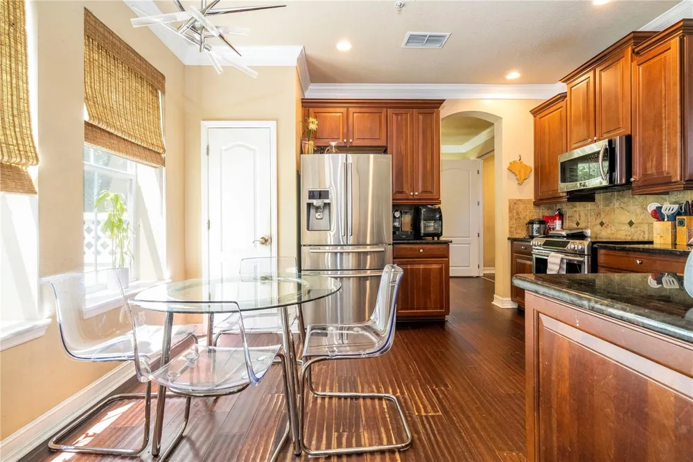 1555 HANKS AVENUE Orlando, FL 32814