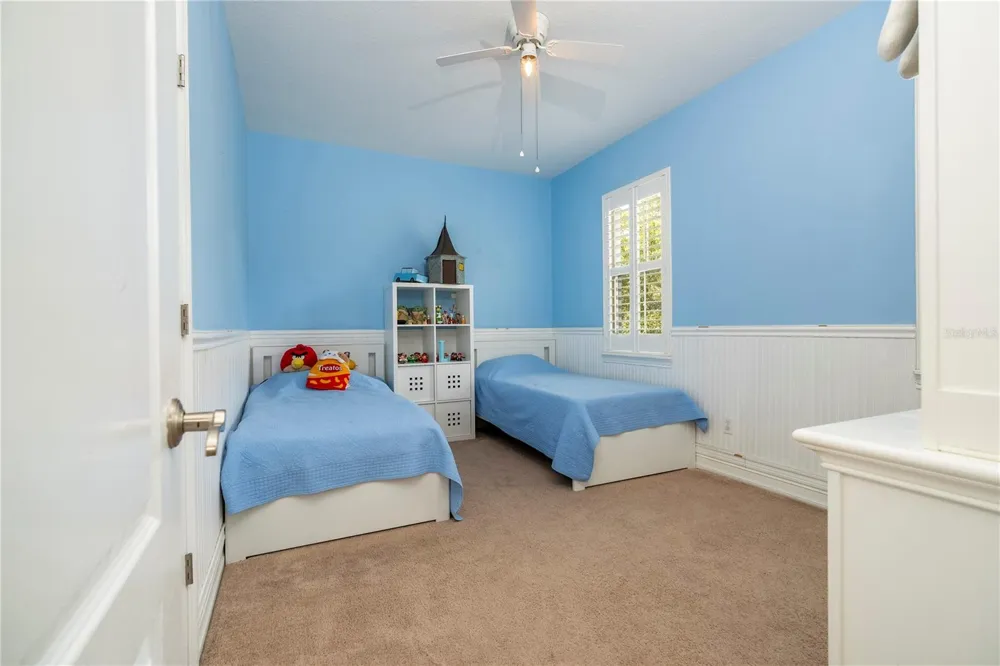 1555 HANKS AVENUE Orlando, FL 32814