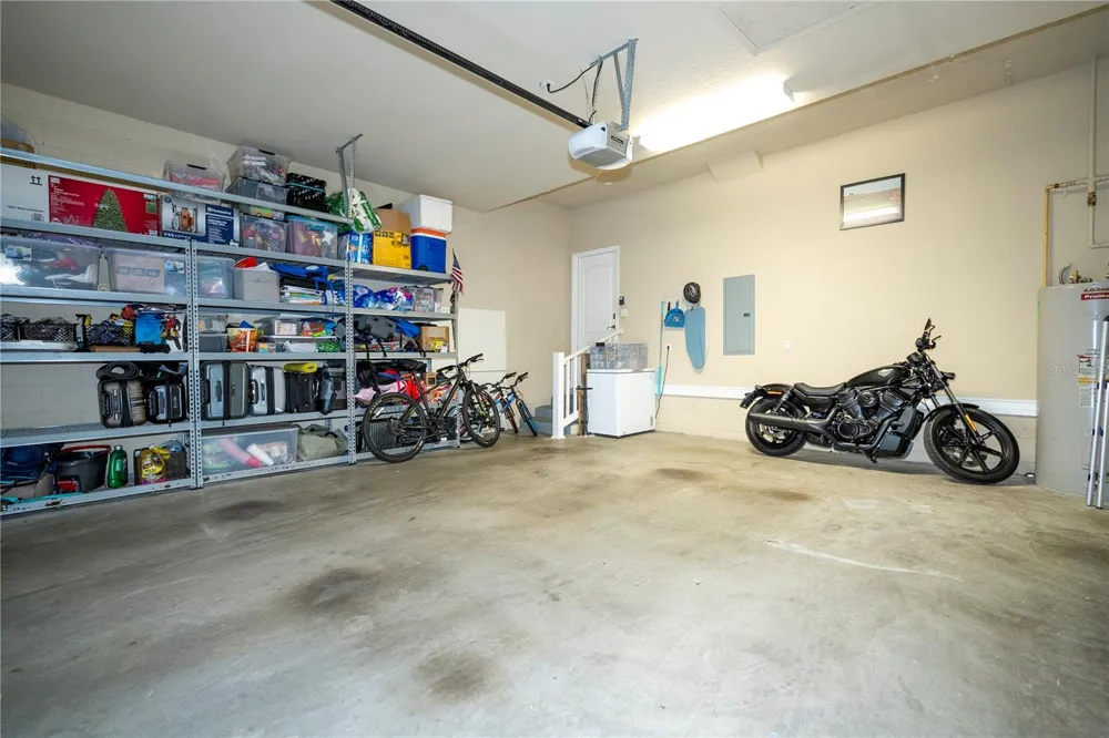 1555 HANKS AVENUE Orlando, FL 32814