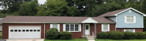 1579 Rockbridge RD