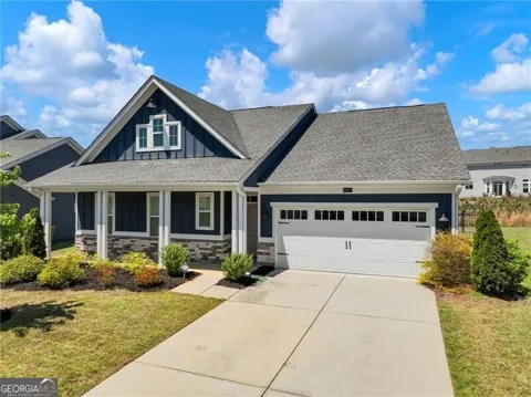 627 Michigan CIR
