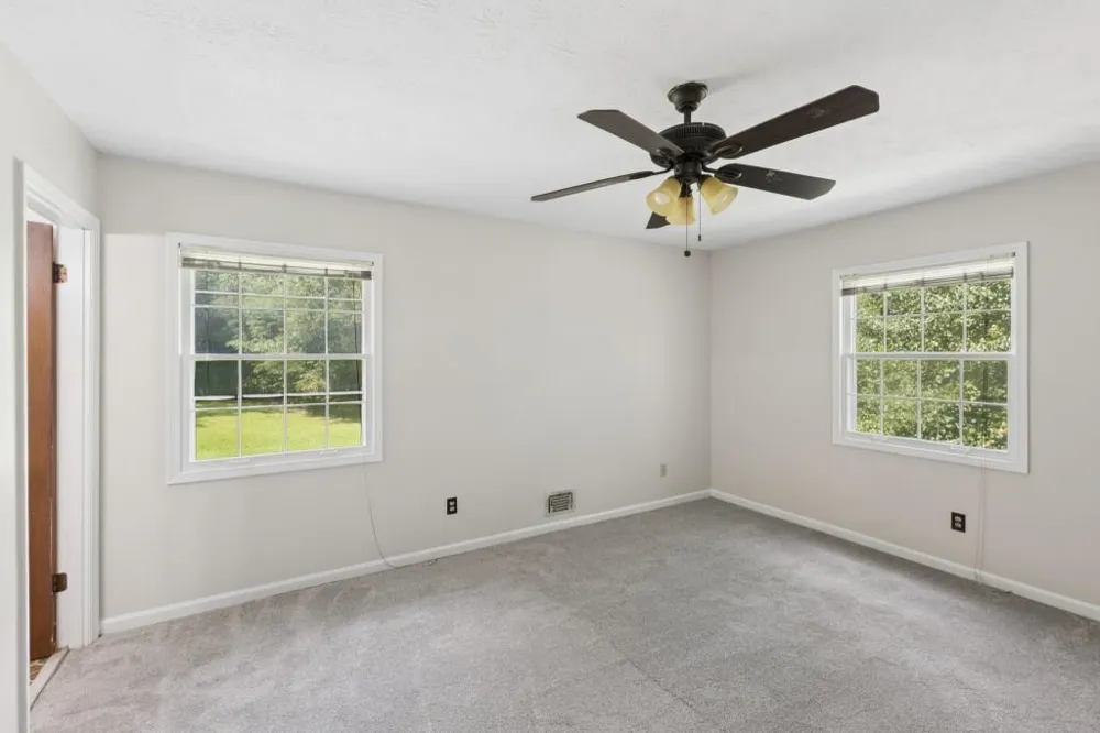 6342 Bell Haven Lane Riverdale, GA 30296