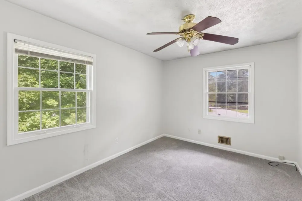 6342 Bell Haven Lane Riverdale, GA 30296