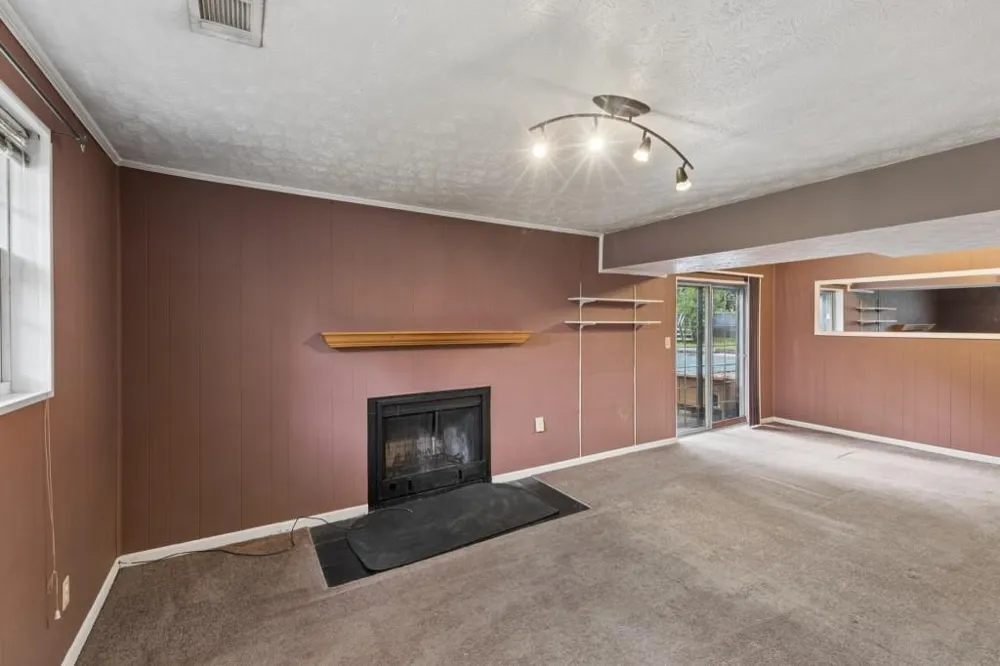 6342 Bell Haven Lane Riverdale, GA 30296