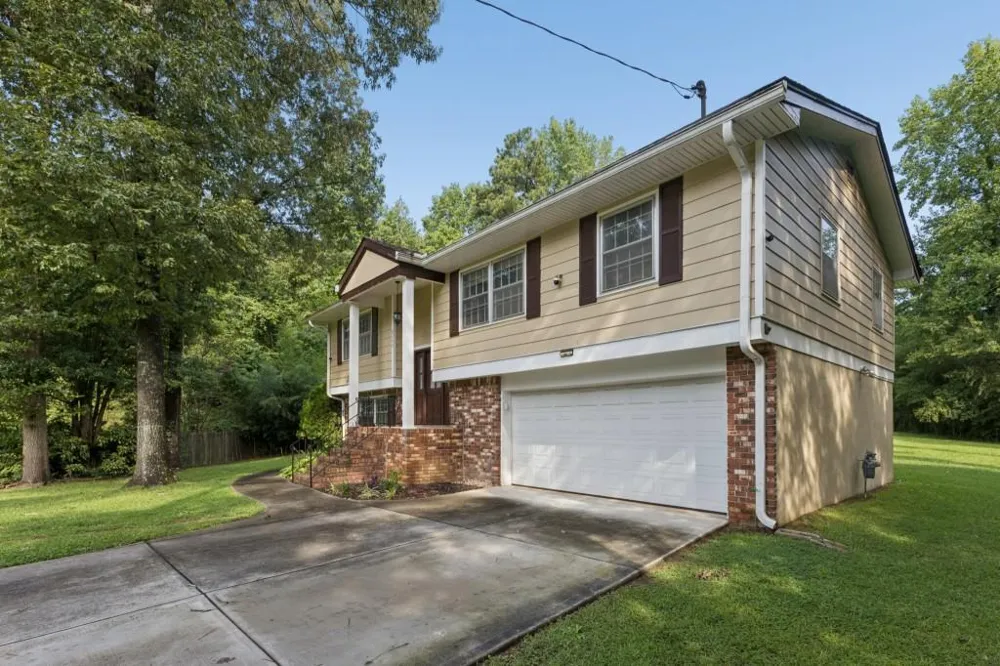 6342 Bell Haven Lane Riverdale, GA 30296