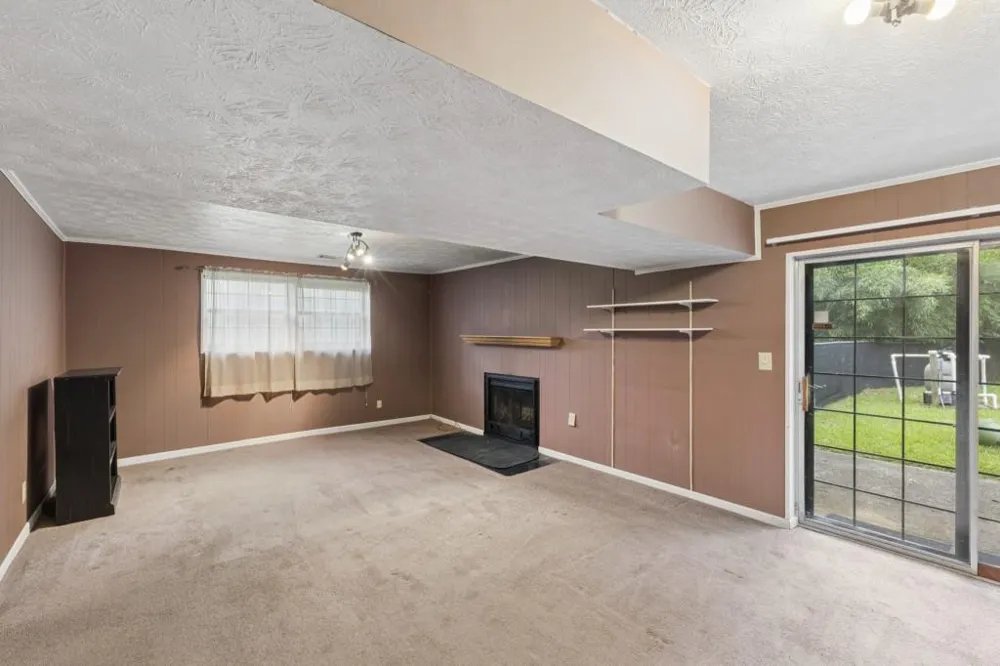 6342 Bell Haven Lane Riverdale, GA 30296