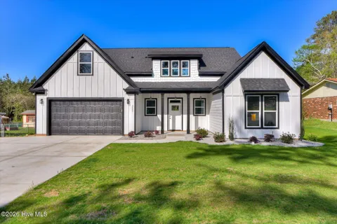 2507 Cairo Drive