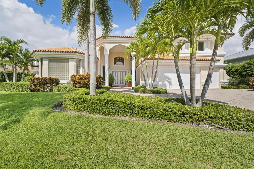 9 ISLAND ROAD Sewalls Point, FL 34996