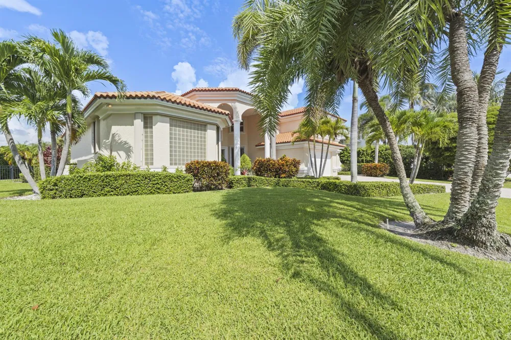 9 ISLAND ROAD Sewalls Point, FL 34996