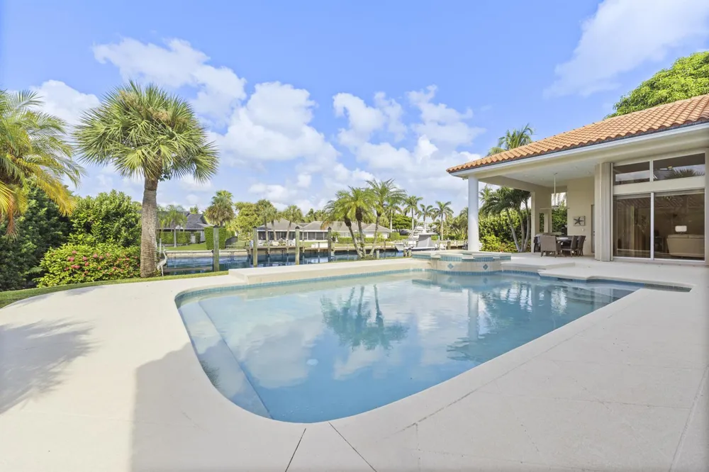 9 ISLAND ROAD Sewalls Point, FL 34996