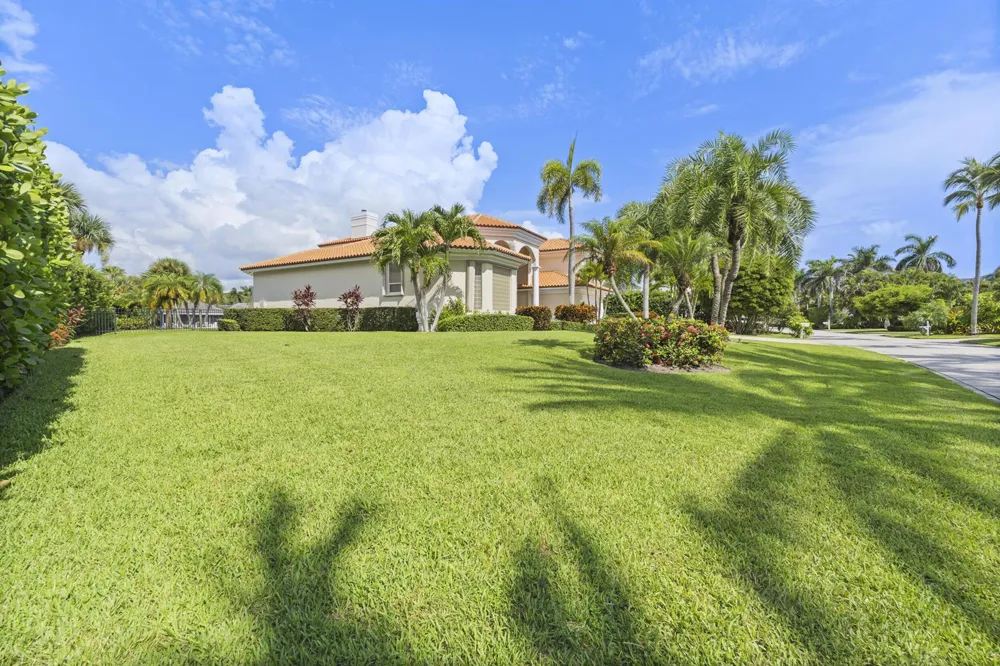 9 ISLAND ROAD Sewalls Point, FL 34996