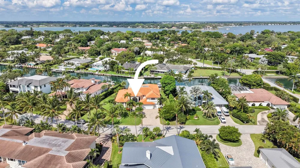 9 ISLAND ROAD Sewalls Point, FL 34996
