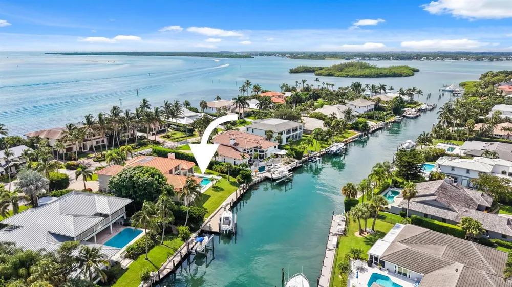9 ISLAND ROAD Sewalls Point, FL 34996
