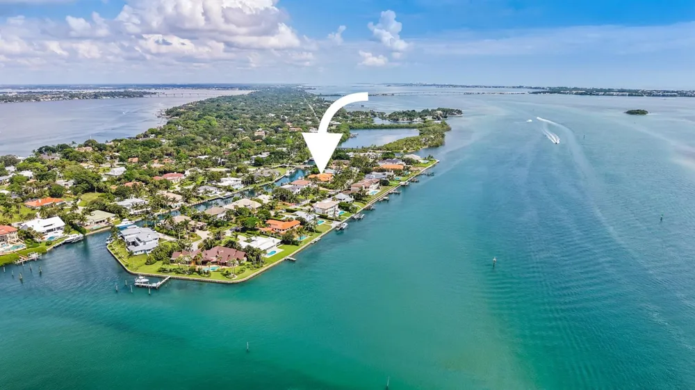 9 ISLAND ROAD Sewalls Point, FL 34996