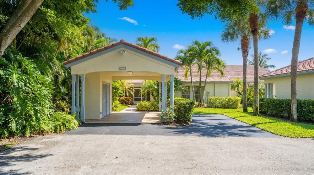 2236 Las Casitas Drive Wellington, FL 33414