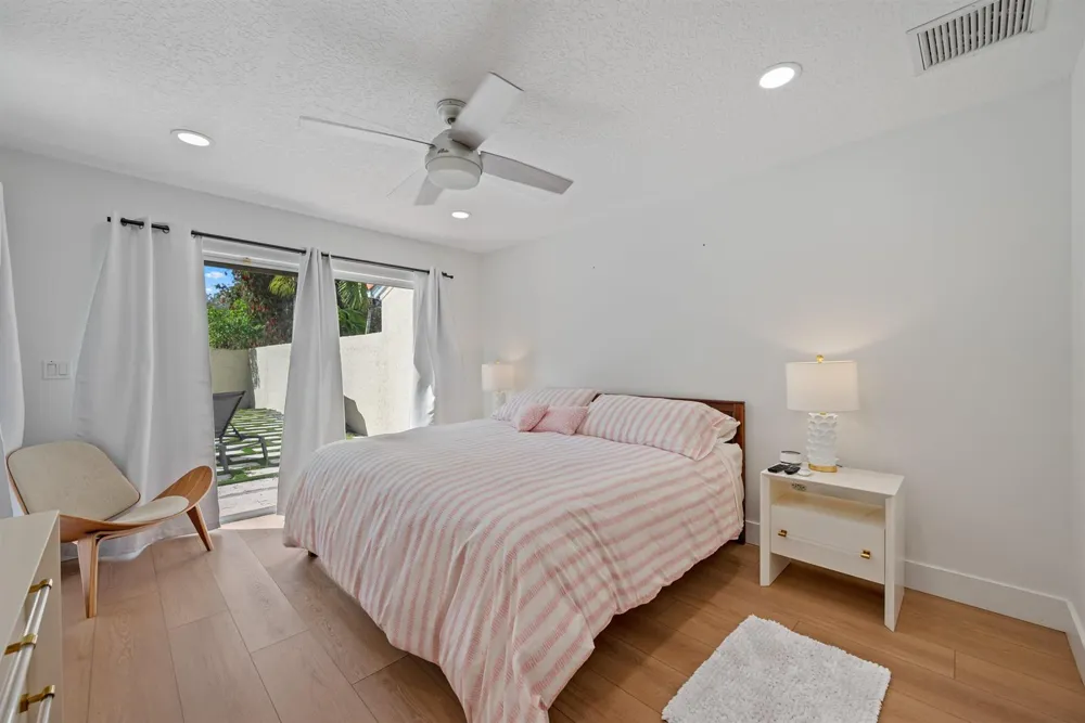 2236 Las Casitas Drive Wellington, FL 33414