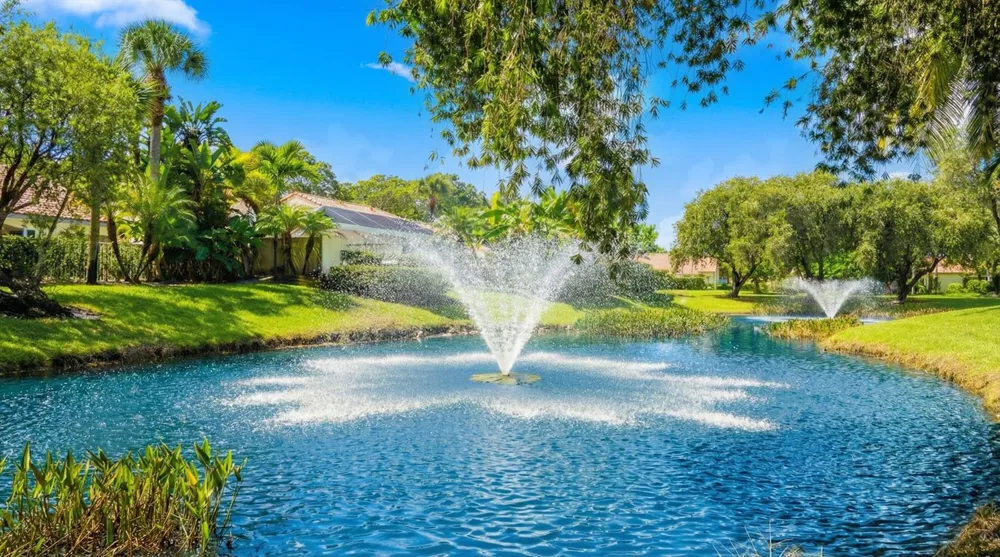 2236 Las Casitas Drive Wellington, FL 33414