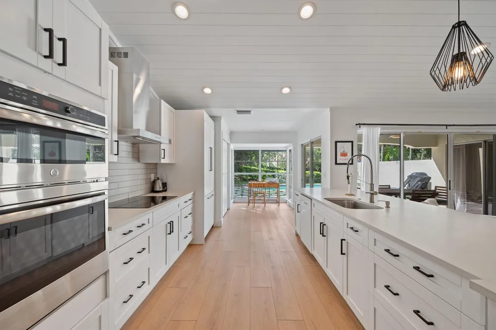 2236 Las Casitas Drive Wellington, FL 33414