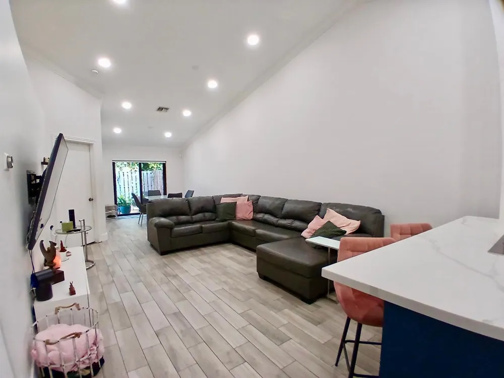 11173 NW 38TH PLACE Sunrise, FL 33351
