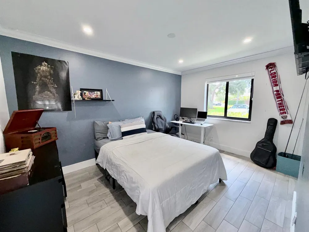 11173 NW 38TH PLACE Sunrise, FL 33351