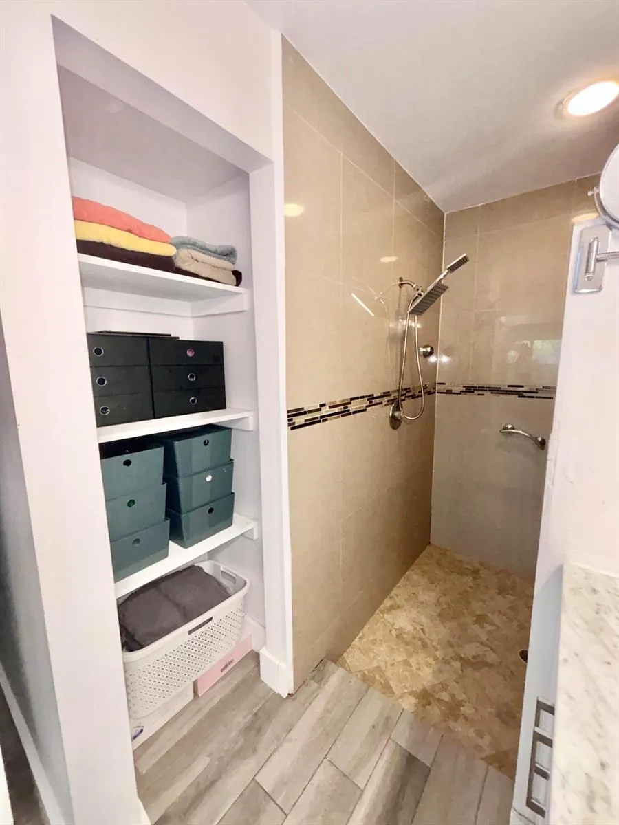 11173 NW 38TH PLACE Sunrise, FL 33351
