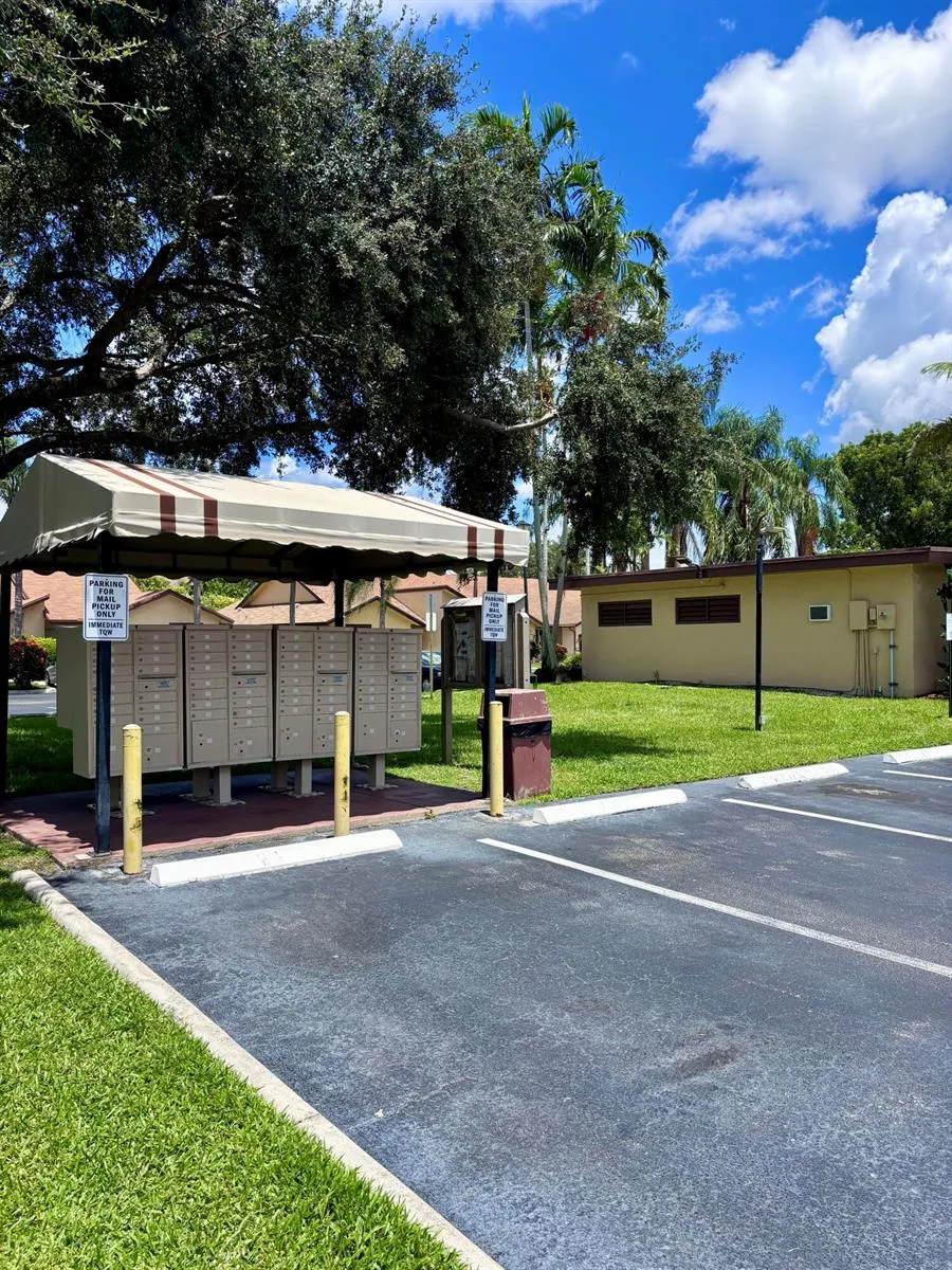 11173 NW 38TH PLACE Sunrise, FL 33351